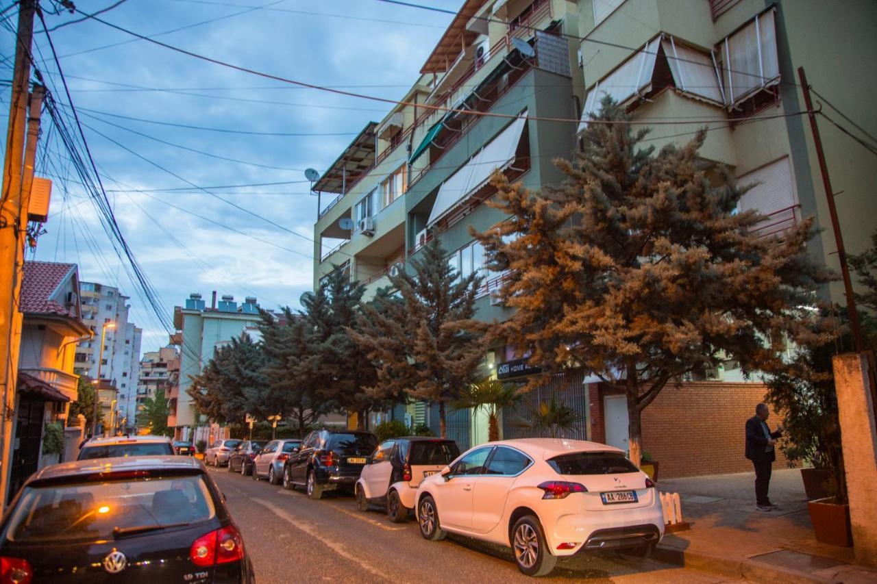 Nuestra Casa Hotel Tirana Exterior photo